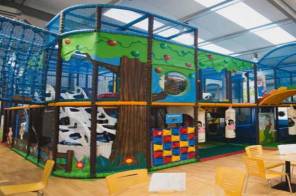 Mumbais Modern Indoor and Outdoor Spaces with Innovative Play Equipment Solutions